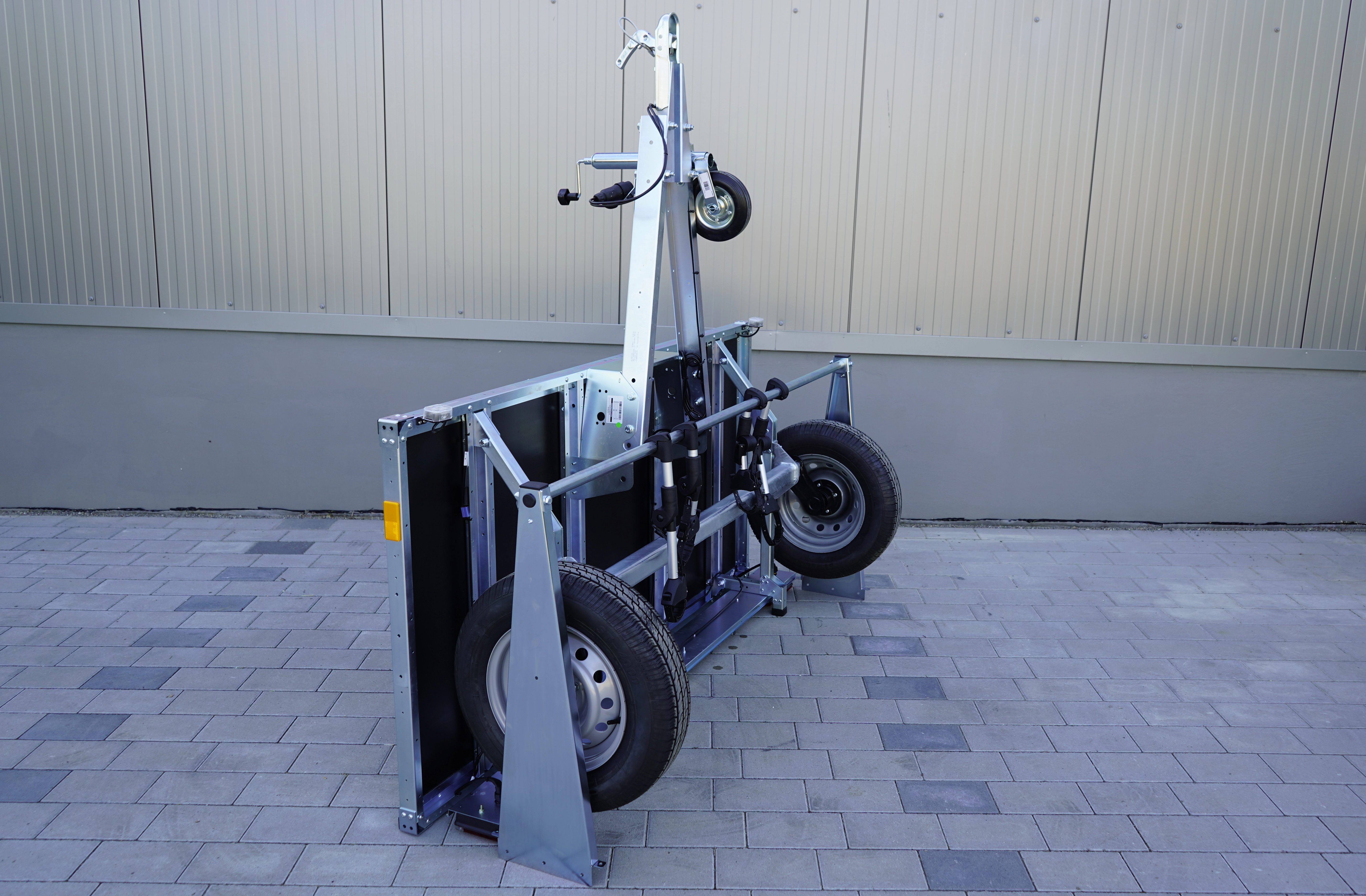 EILX BIKE 350 loading-platform detail