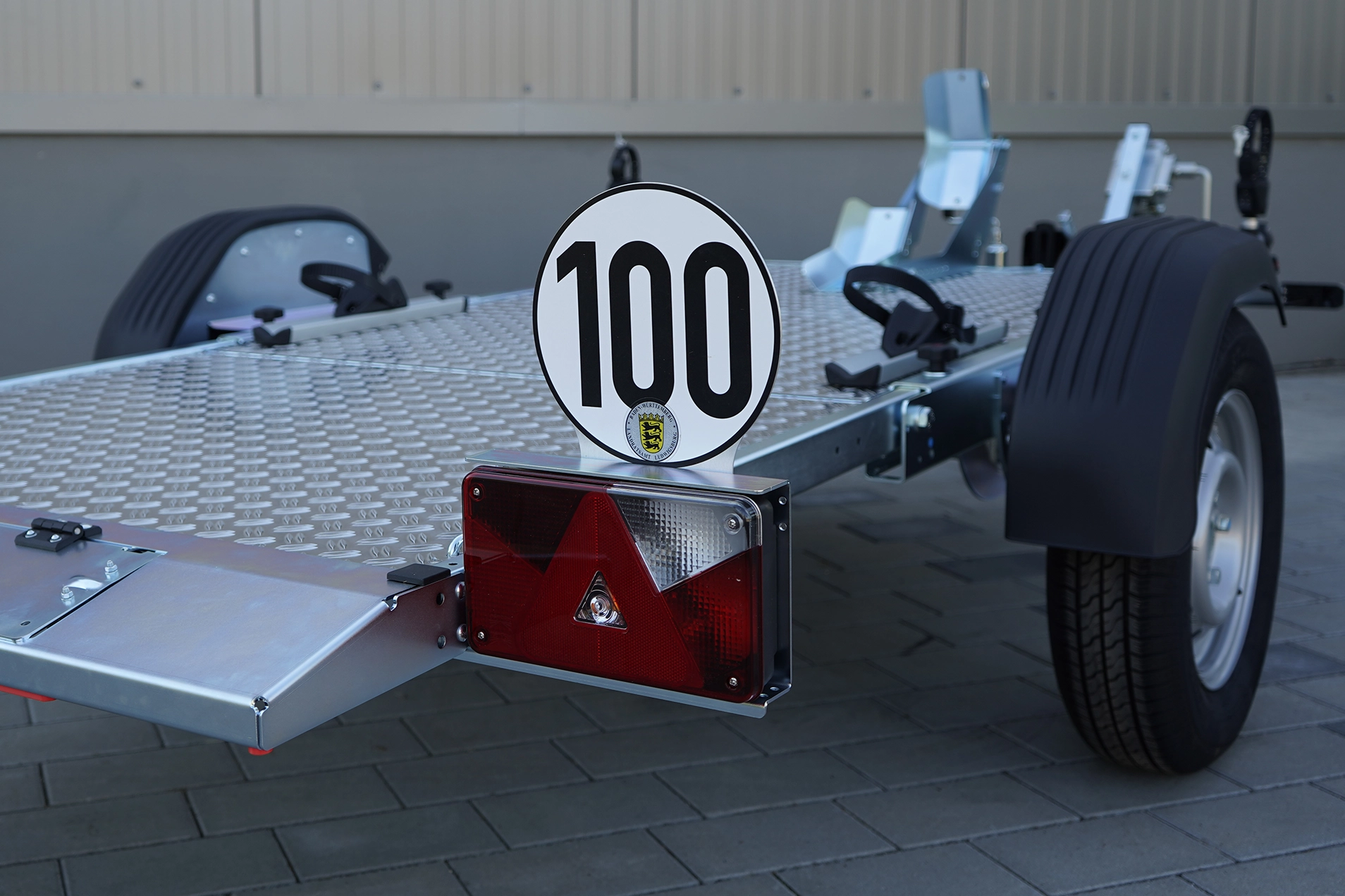 EILX FOLD 500 loading-platform detail